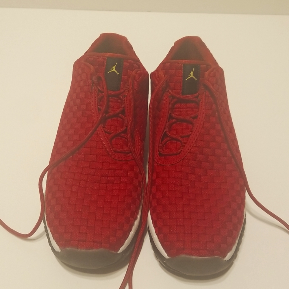 Nike Air Jordans red, white,grey excellent used condition 6.5y,8 women,39 Eur